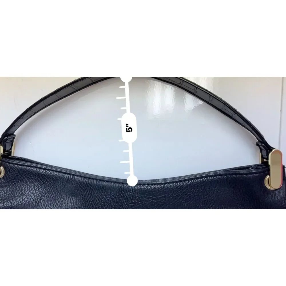 NWOT Olivia + Joy faux pebbled leather shoulder/hobo bag